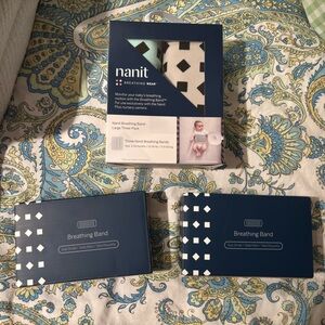 NEW Nanit Bands bundle- 2 small and 3 large
